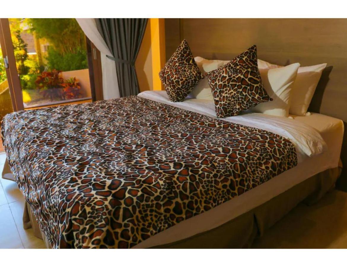 Safari Hotel And Villas Powered By Cocotel Bulala Exterior foto